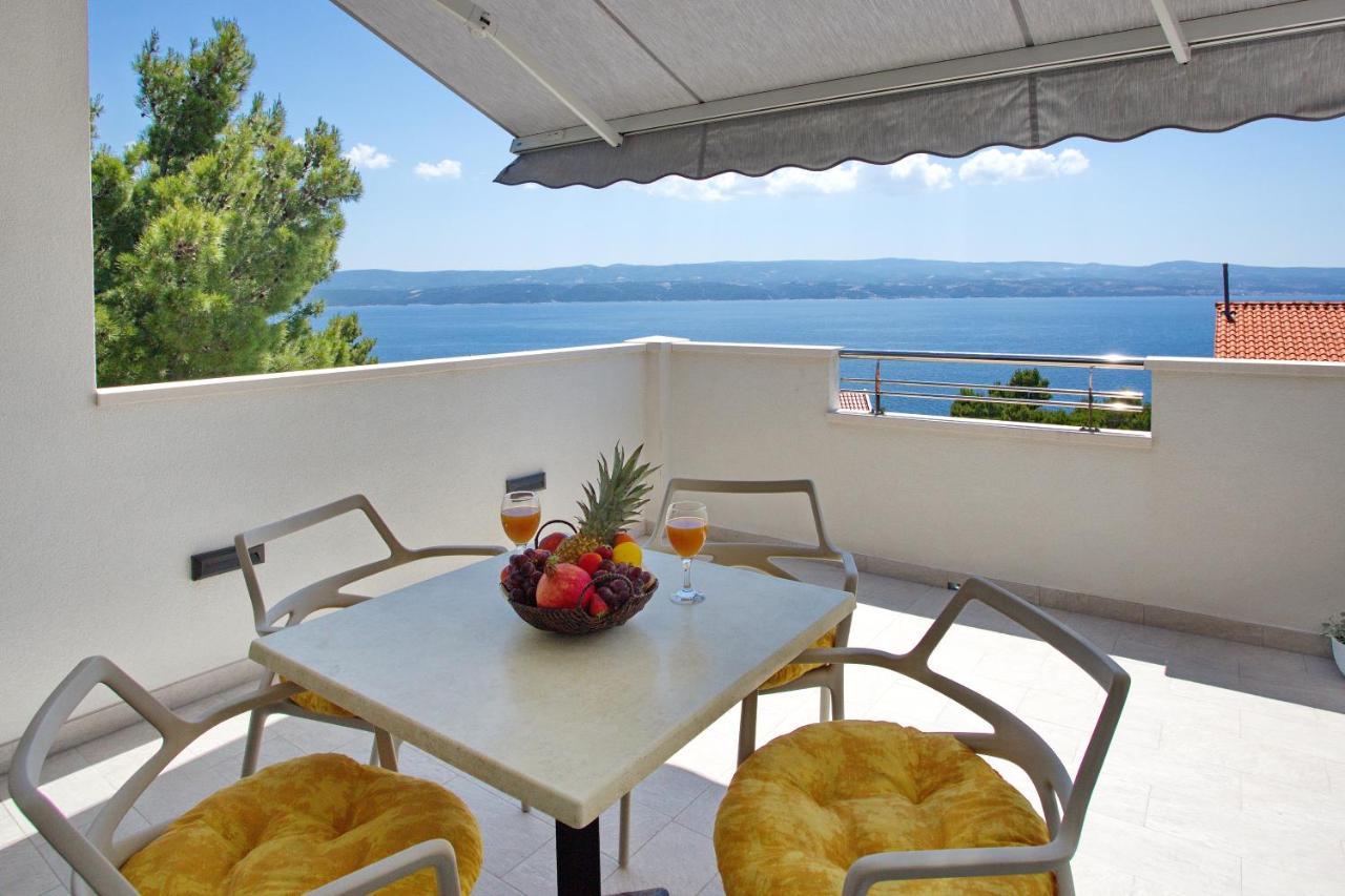 Nemira Beach Getaway Omis Exterior photo